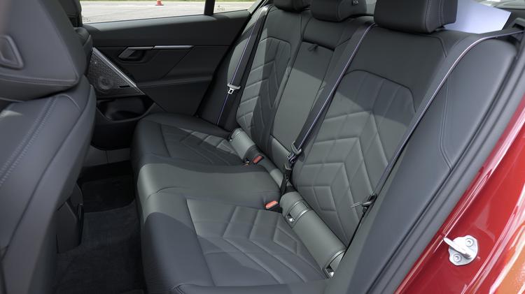 BMW 5 SERIES SALOON 530e M Sport Pro 4dr Auto
